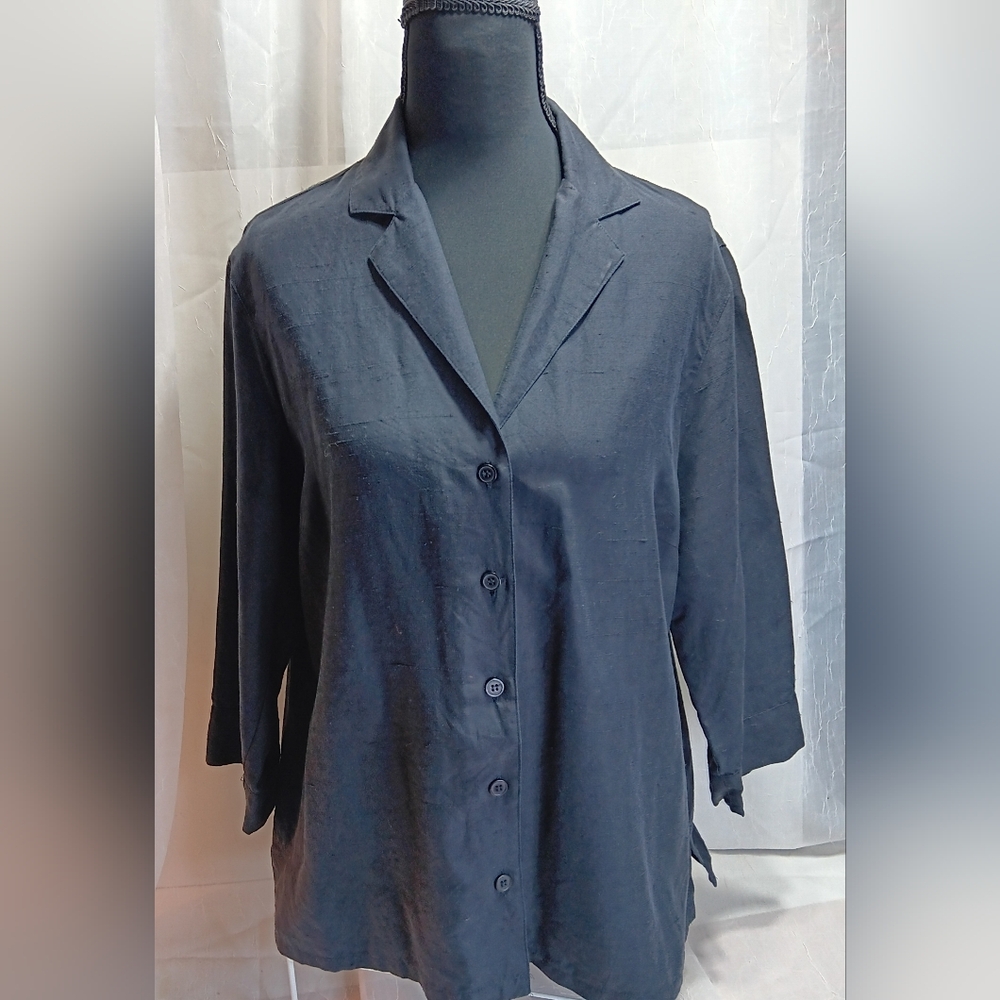 Uniform John Paul Richard Women's 100% Silk Black Button-Up Blouse